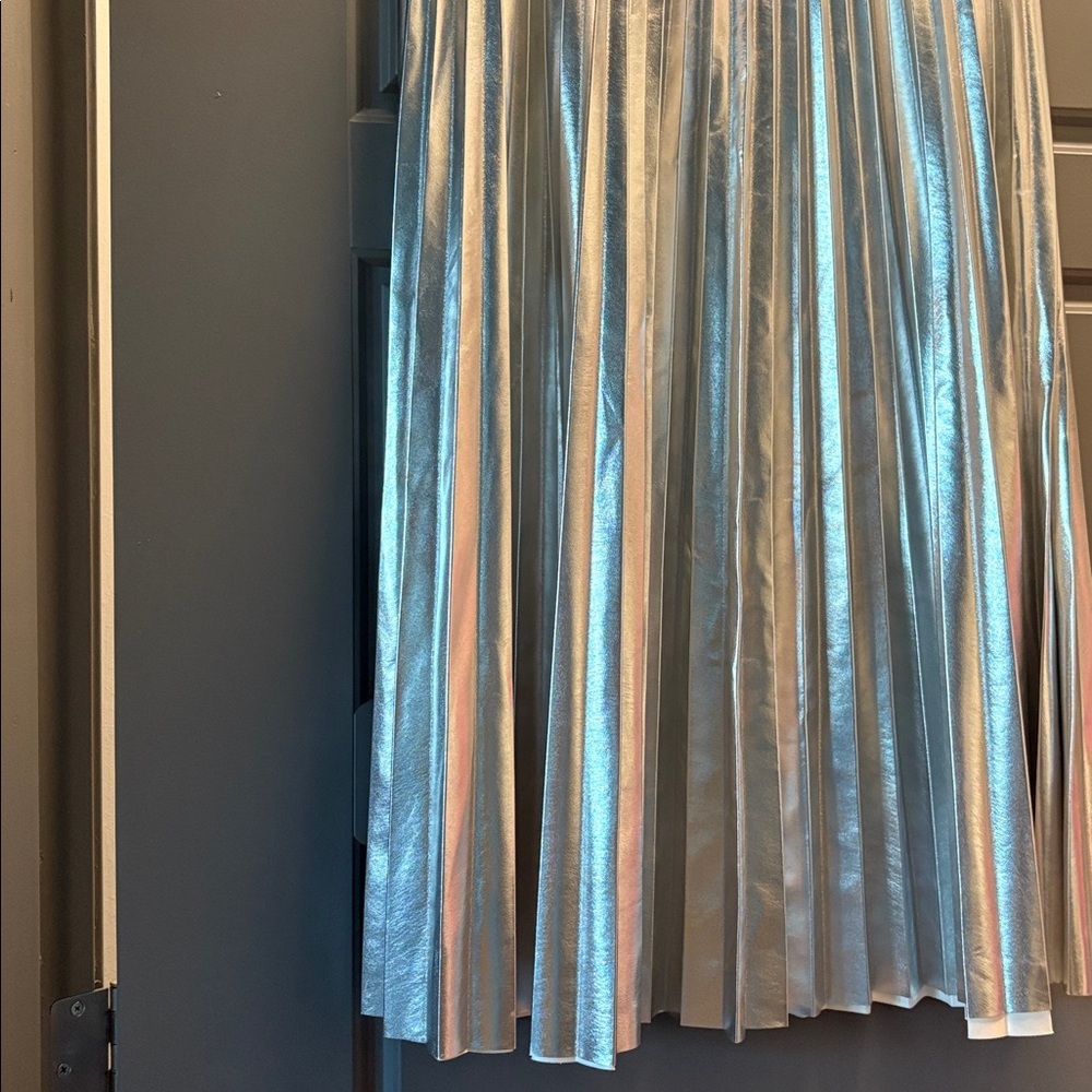 Ann Taylor Metallic Shiny Silver Pleated Midi Skirt with flare bottom - Picture 9 of 13
